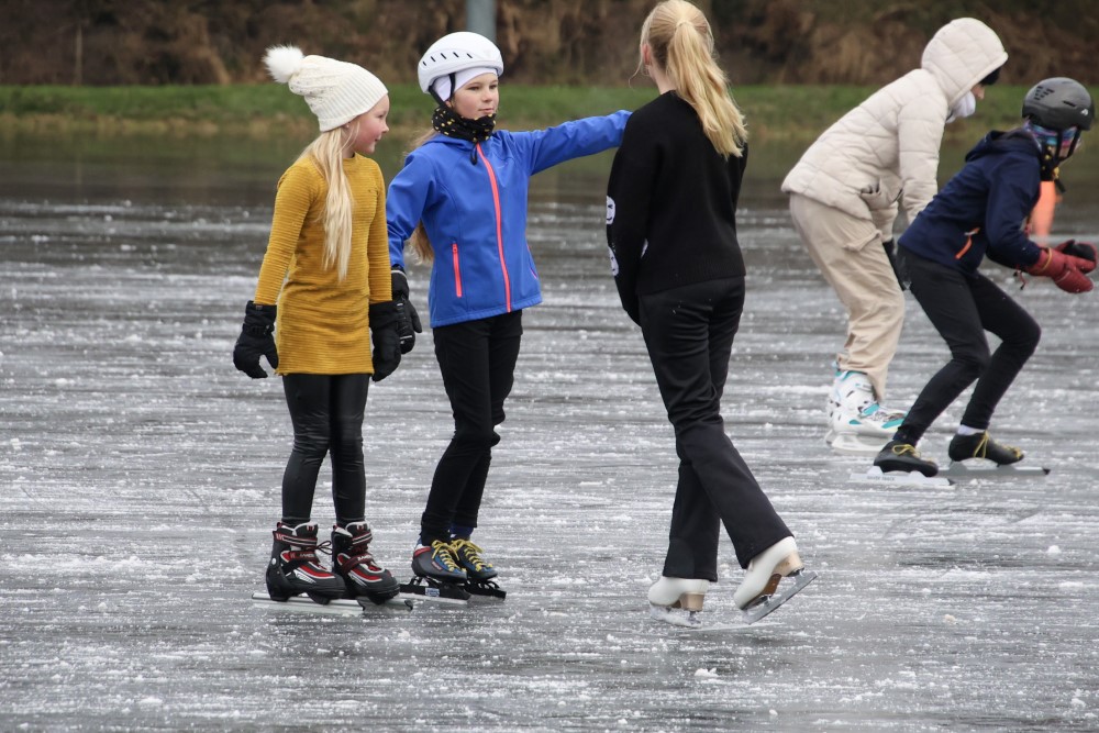 240111 SintNyk ijsbaan schaatsplezier c YvonneBijma 27  1000